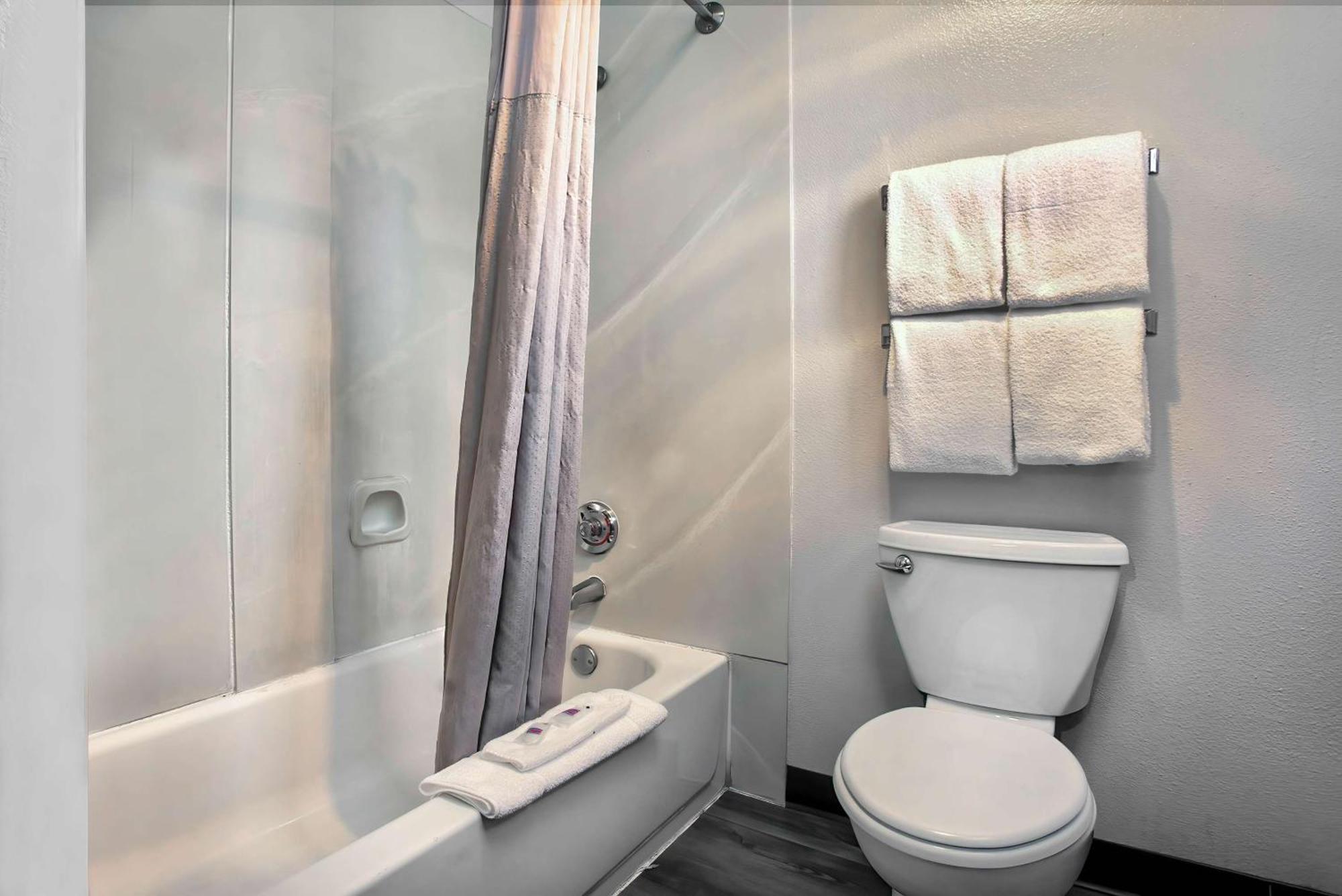 Motel 6-Bend, Or Zewnętrze zdjęcie