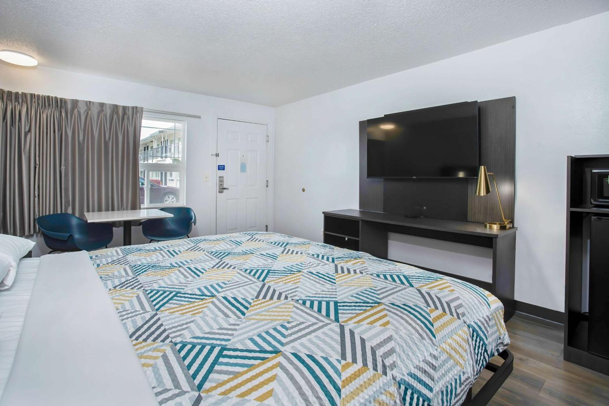 Motel 6-Bend, Or Zewnętrze zdjęcie