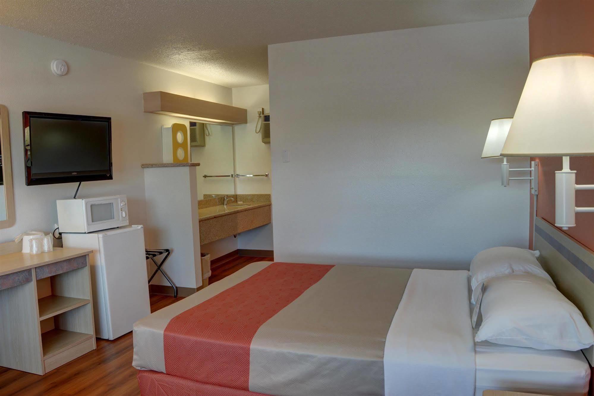 Motel 6-Bend, Or Zewnętrze zdjęcie