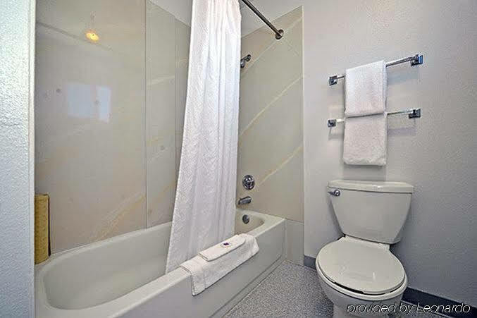 Motel 6-Bend, Or Zewnętrze zdjęcie